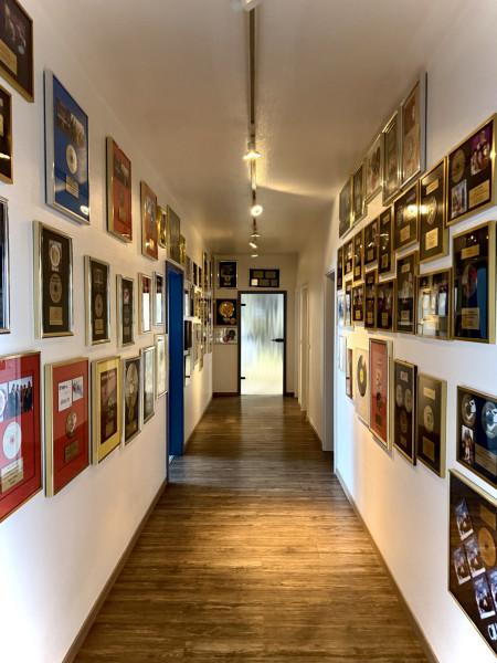 Independent-Label ZYX Music 